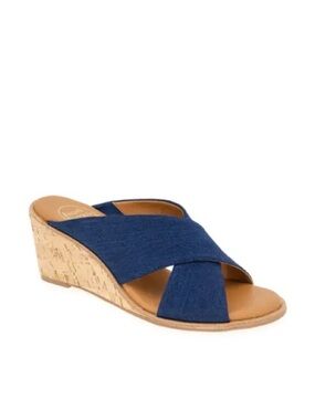 Andre Assous Bryana Featherweight Navy Crisscross Wedge Sandal NWT